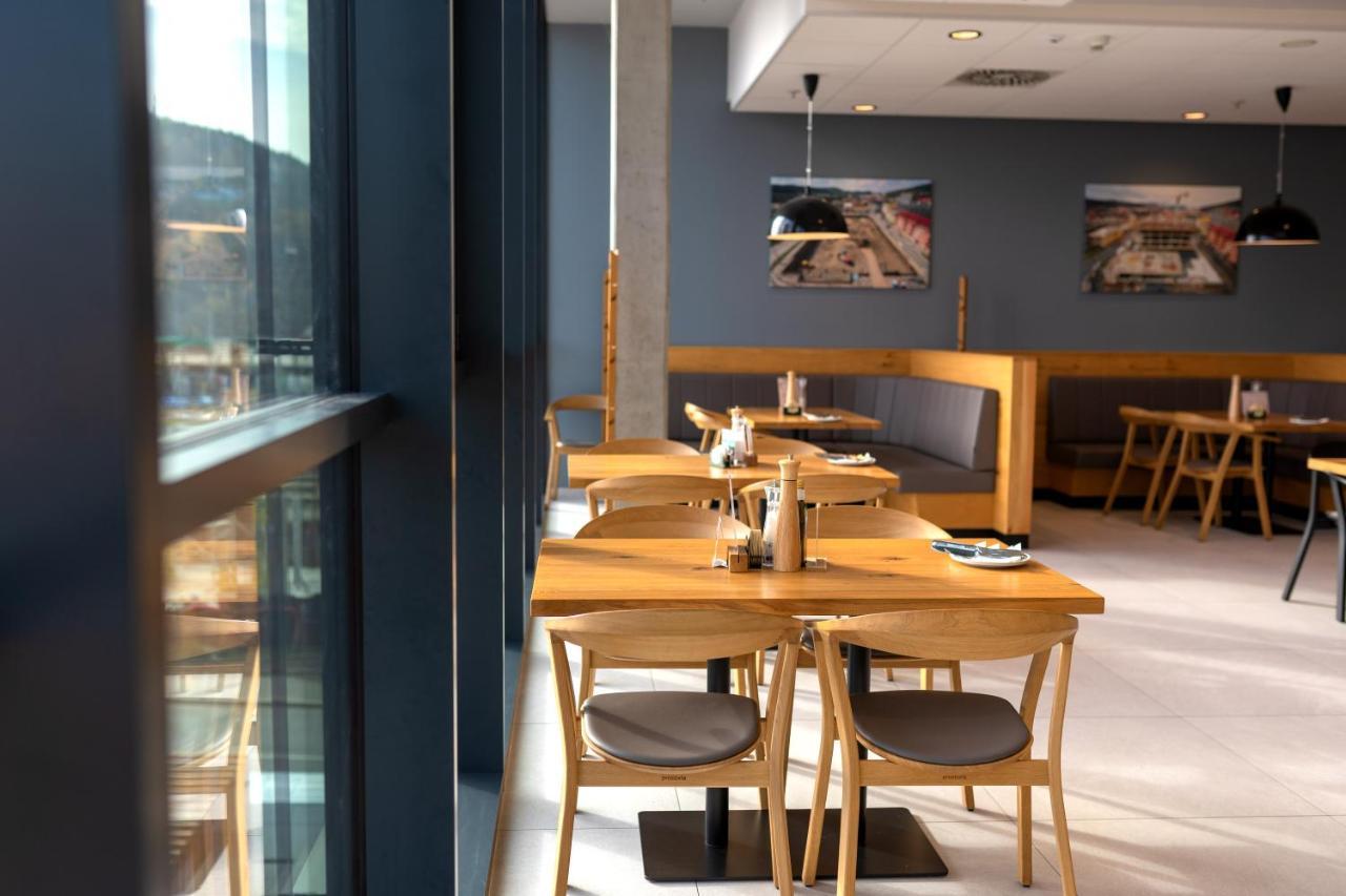 Hotel Smetanova Vsetín Dış mekan fotoğraf