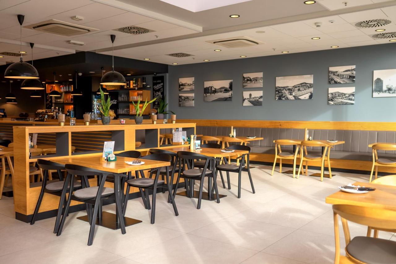 Hotel Smetanova Vsetín Dış mekan fotoğraf