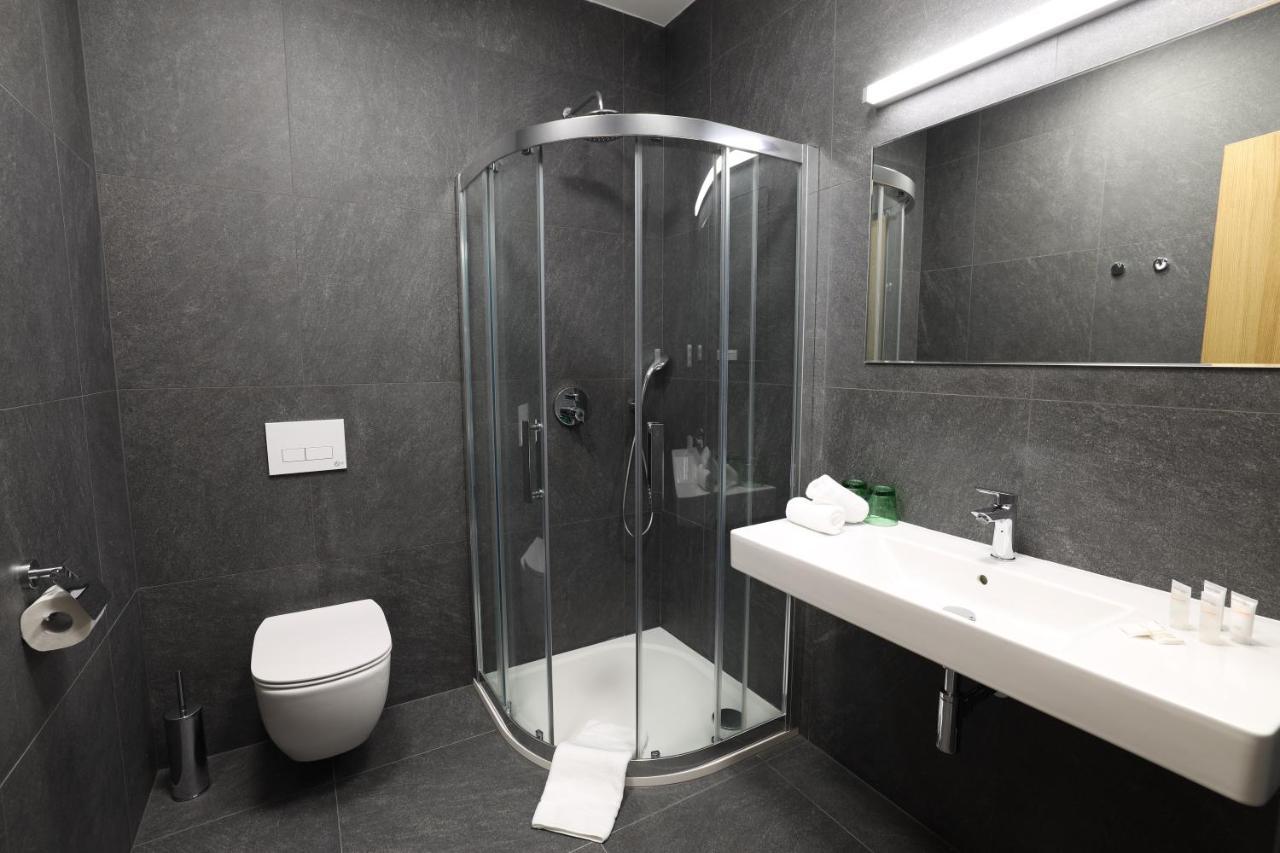 Hotel Smetanova Vsetín Dış mekan fotoğraf