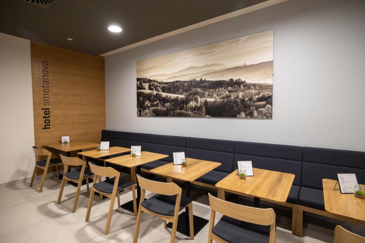 Hotel Smetanova Vsetín Dış mekan fotoğraf